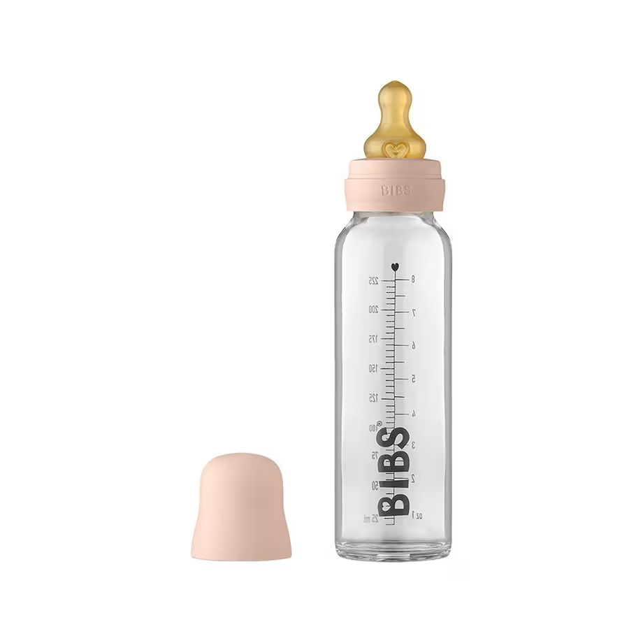 Biberon en verre BIBS Blush 225 ml , pratique et sans danger pour bébé - Etoiles en portage, livraison en Suisse