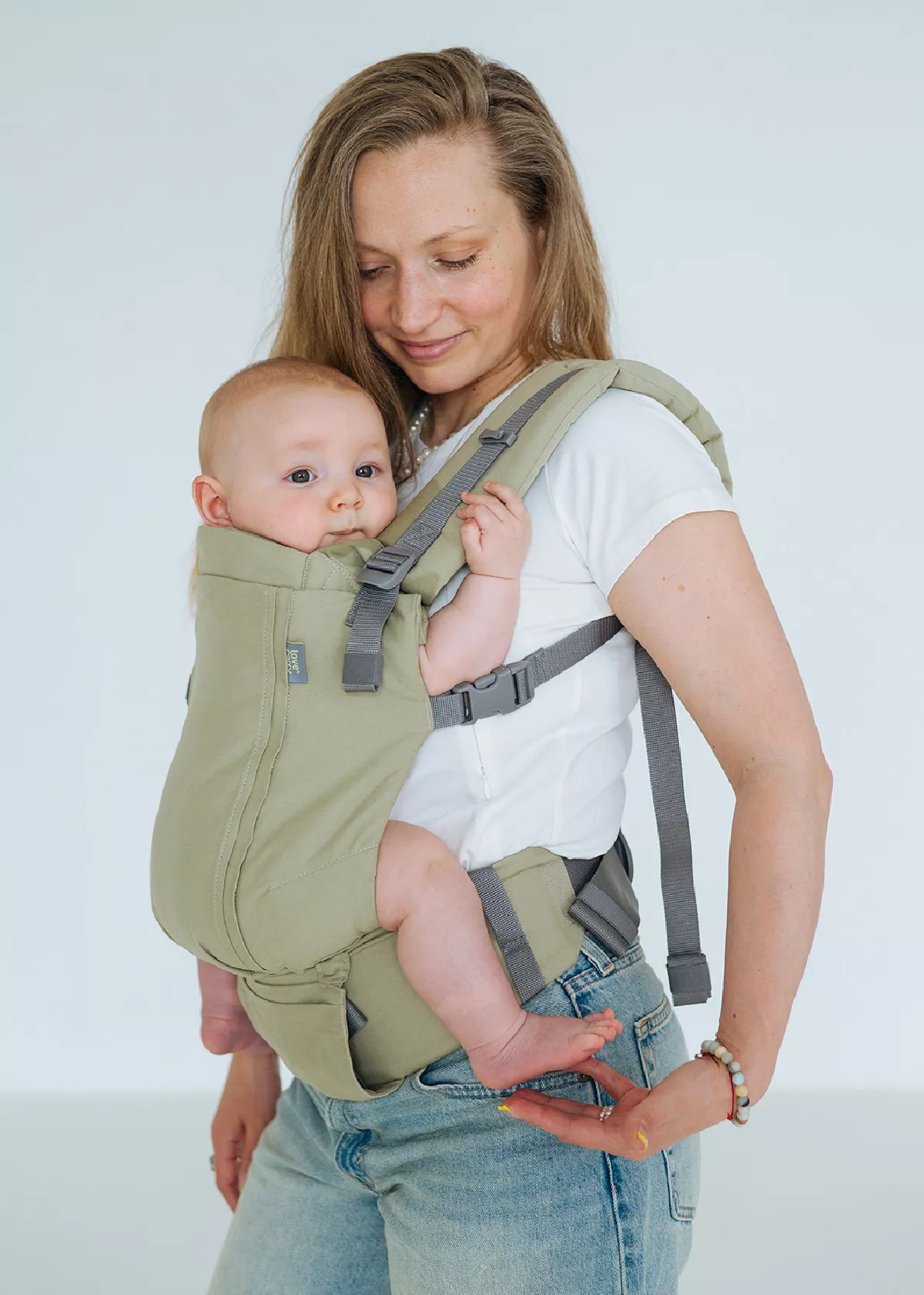 Porte-bébé One Evo LOVE AND CARRY Matcha : tablier en coton et en mesh. Évolutif dès la naissance jusqu'à 15 kg, confortable et toutes saisons - Etoiles en portage