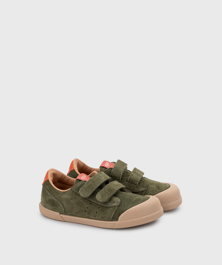 Baskets barefoot IGOR Tennis Suede Kaki zéro drop, semelle souple, avant-pied large et double scratch. Développement naturel des pieds - Etoiles en portage
