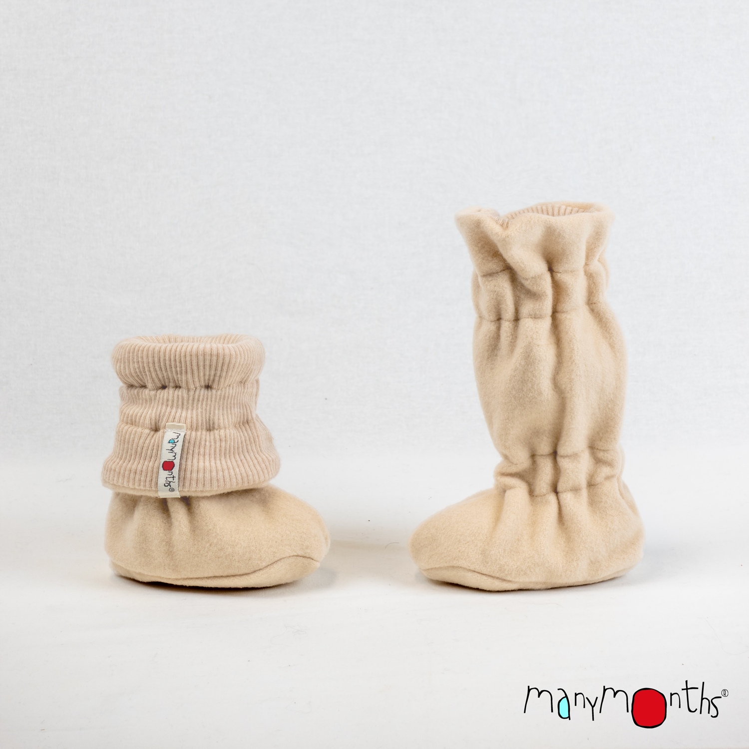 Chaussons polaire laine MANYMONTHS Winter Booties Artic avec doublure en laine mérinos et extérieur en polaire de laine naturelle - Etoiles en portage